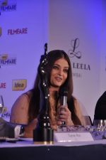Aishwarya Rai Bachchan announces filmfare awards in Leela Hotel, Mumbai 9th Jan 2013 (128).JPG